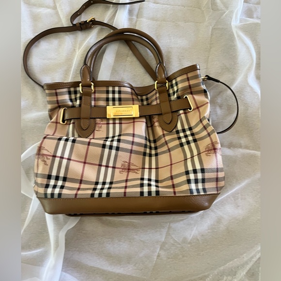 BURBERRY GOLDERTON TOTE HAYMARKET - Picture 12 of 13